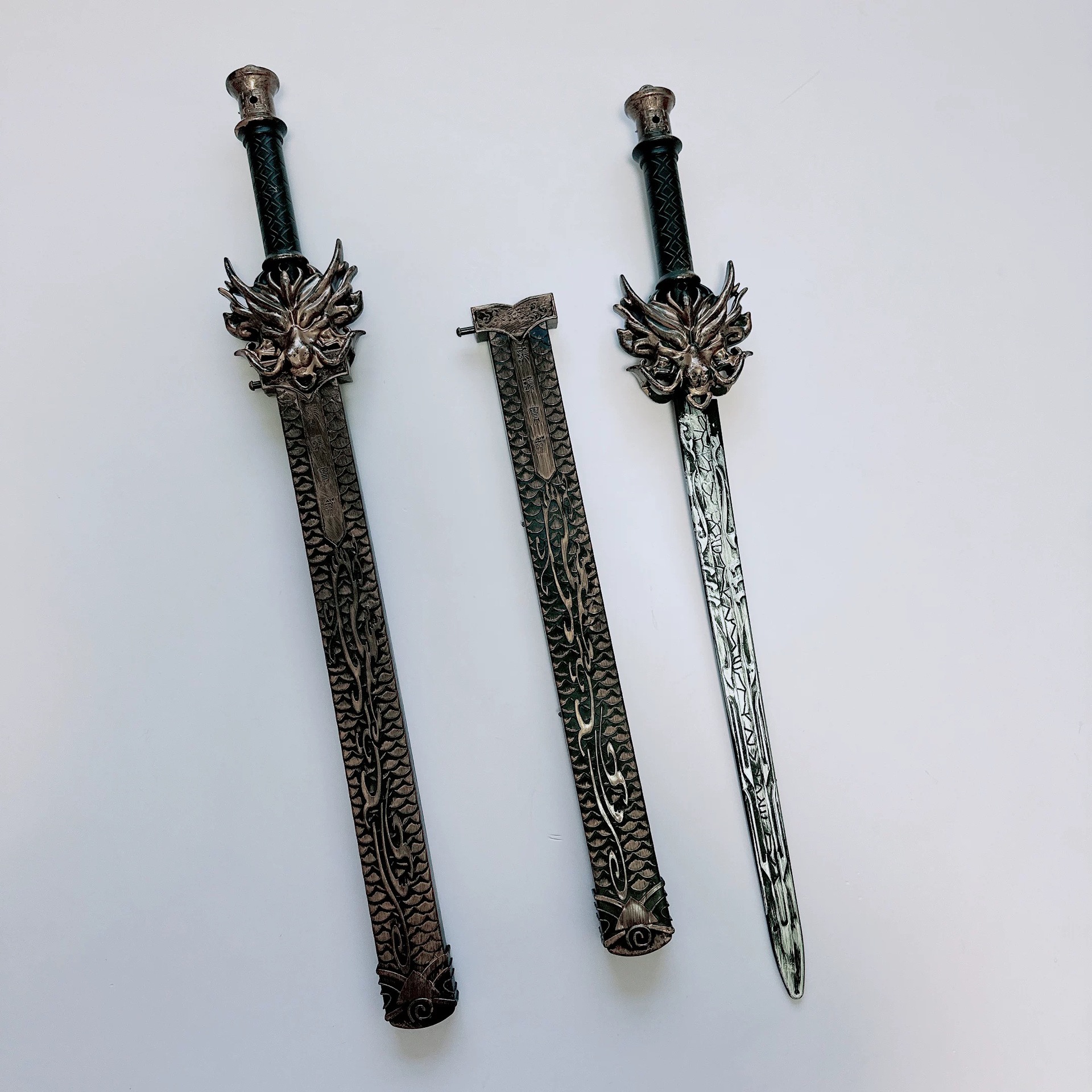 刀剑玩具自动弹射龙头宝剑模型带鞘仿古兵器演出拍照道具景区玩具详情6