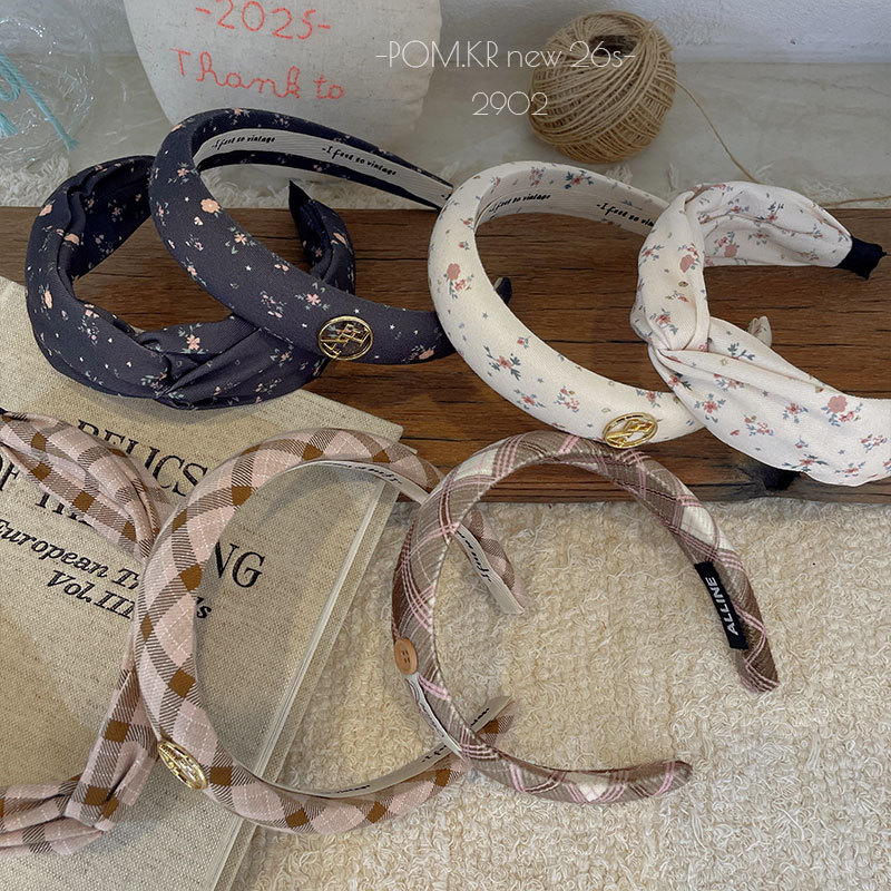 New Korean-style checkered floral sweet hairband, handcrafted fabric, versatile for girls, high headband, hairpin, hair accessory for girls pic 3