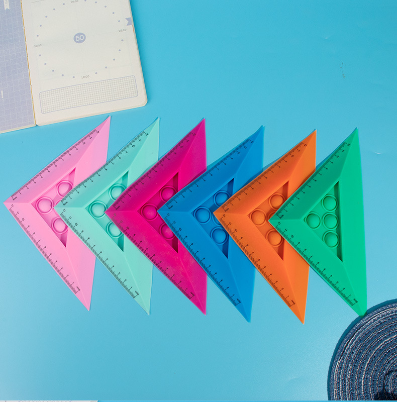 The pioneer silicone triangular ruler for rat extermination, a creative student right-angle ruler, bends and bends, constantly pressing bubbles pic 18