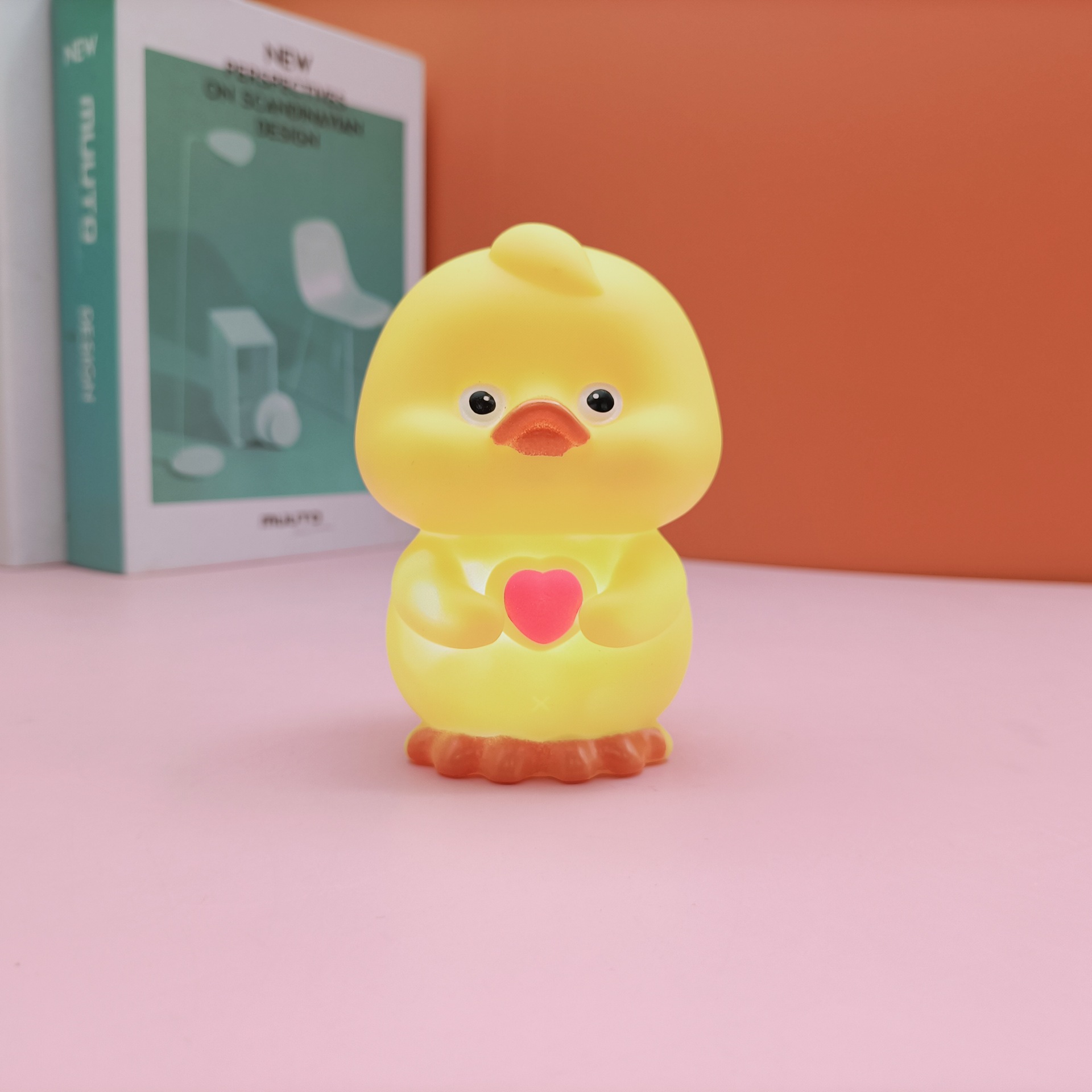 哇噢定制小夜灯水果系列桌面台式学习护眼高级感氛围感摆件台灯详情8