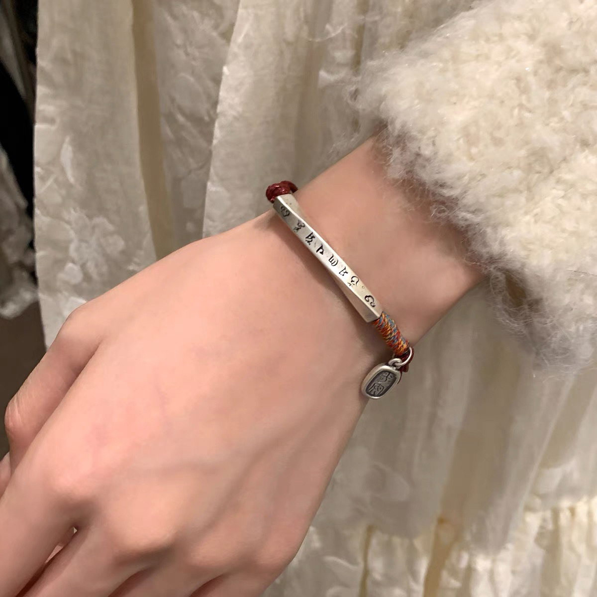 999 pure silver curved tube Chinese-style hand-woven rope bracelet, light luxury, ins, niche, exquisite and high-end bracelet, personalized jewelry pic 1