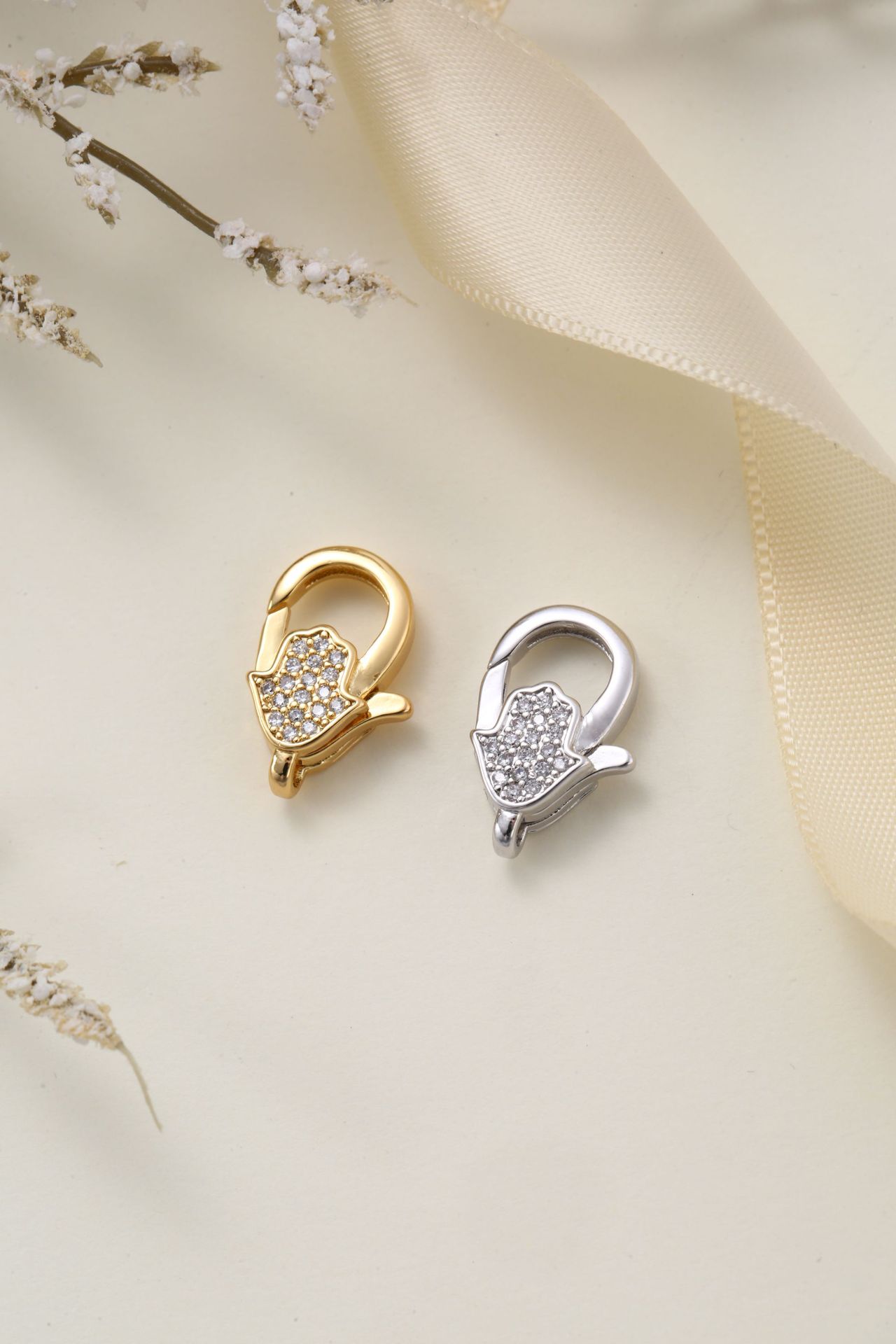 High-quality diamond-encrusted, high-grade brass cast special-shaped lobster pendant, necklace pendant, clothing pendant, 18K color retention pic 19