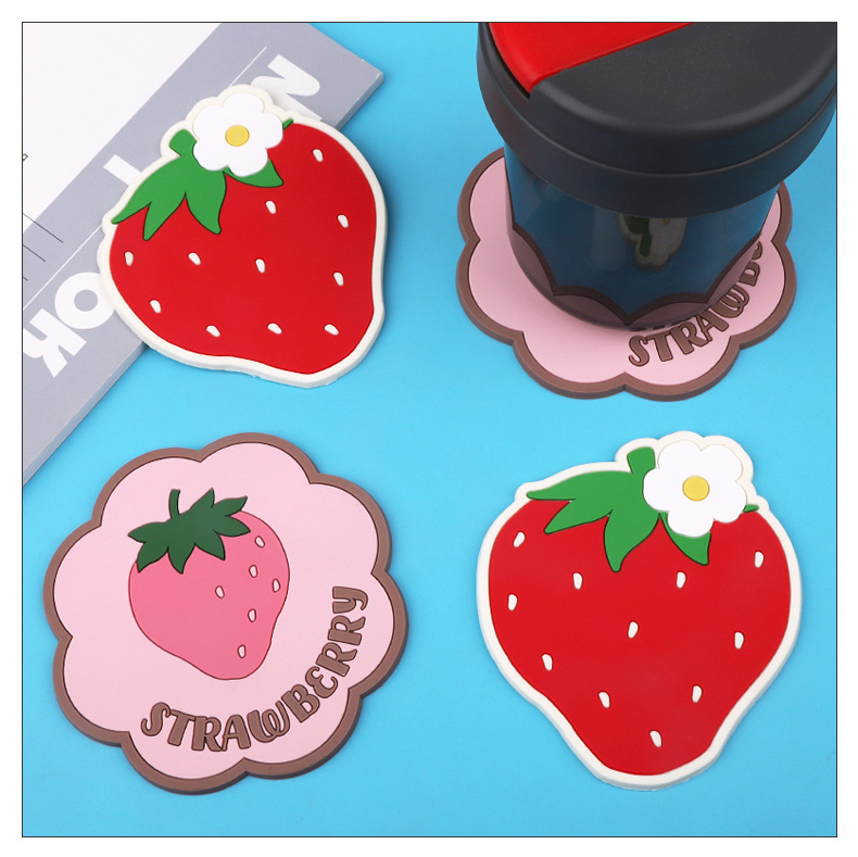 跨境新款pvc草莓餐垫 可爱卡通儿童防滑防烫硅胶杯垫隔热锅垫现货详情1