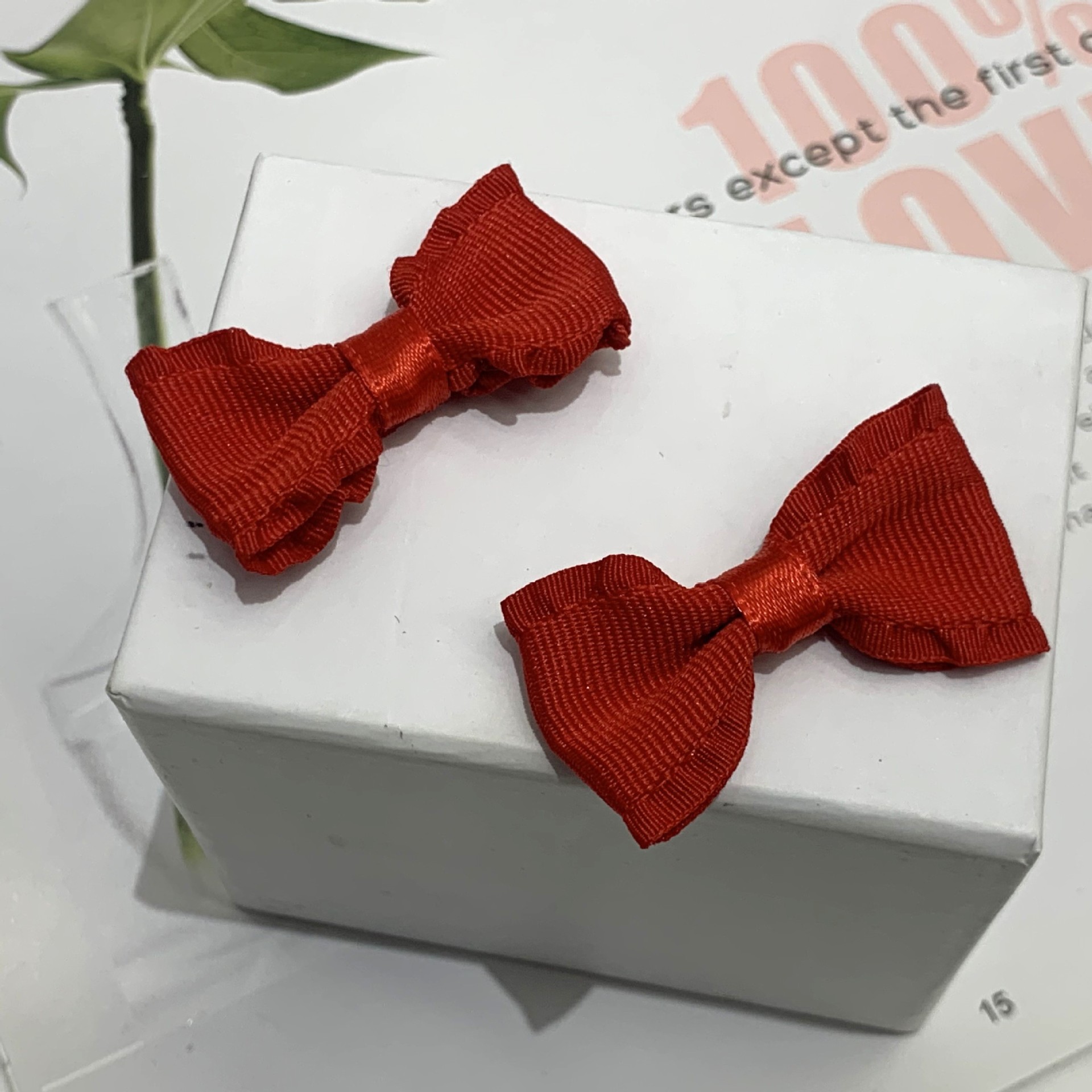 新春款儿童春节喜庆千鸟格天鹅绒织带蝴蝶结毛绒发夹头绳配饰 精美耐用时尚可爱详情7