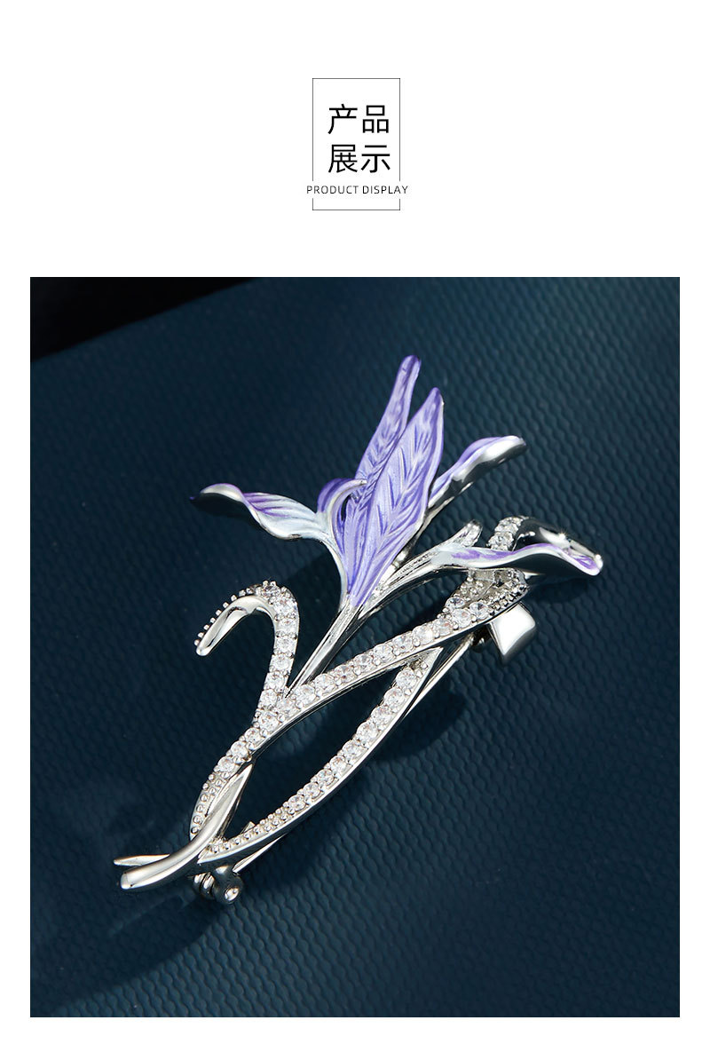 The elegant purple enamel iris flower brooch exudes a fashionable and versatile charm. It is a new oil-drip flower brooch for women pic 10