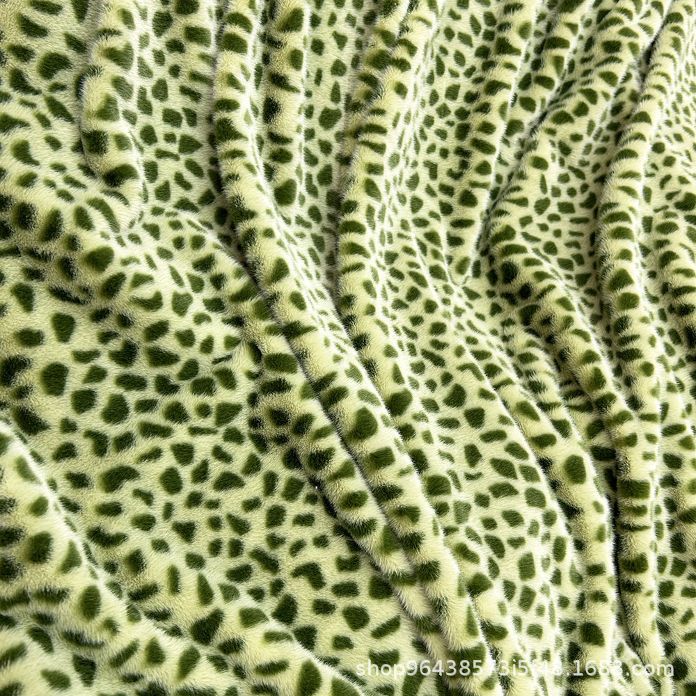 500克欧貂印花高低毛毛绒布彩色点点玩具箱包沙发抱枕宠物窝面料详情10