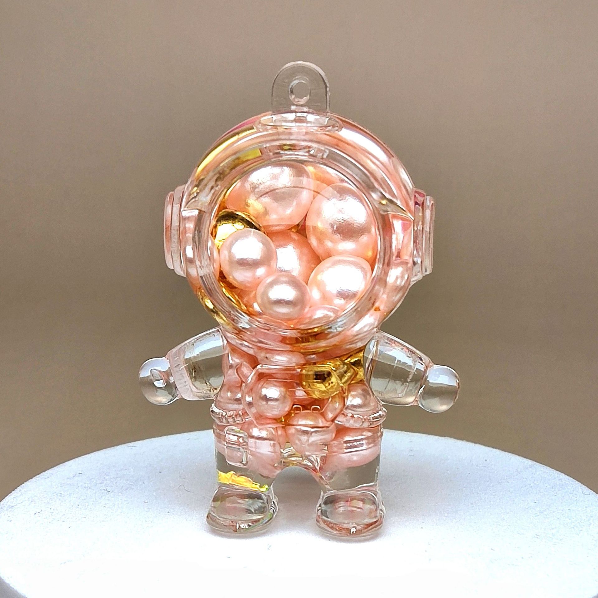 Creative acrylic oil-impregnated sand bottle, colorful bead backpack, astronaut keychain, car accessories, desktop ornaments pic 8