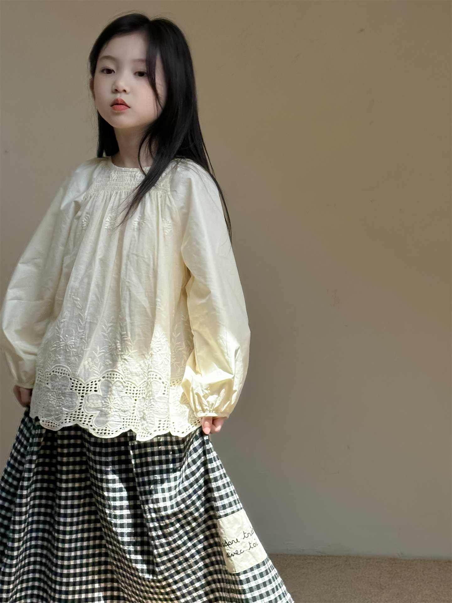花与寻童装女童韩系穿搭洋气格子裙2024秋季新款百搭中长款半身裙详情18