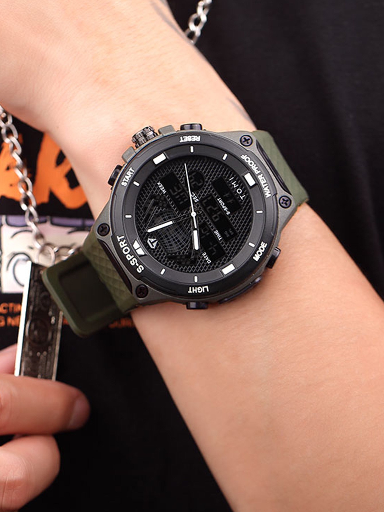 TOMI数字指针双显示创意休闲手表男士学生运动防水表高颜值石英表详情6