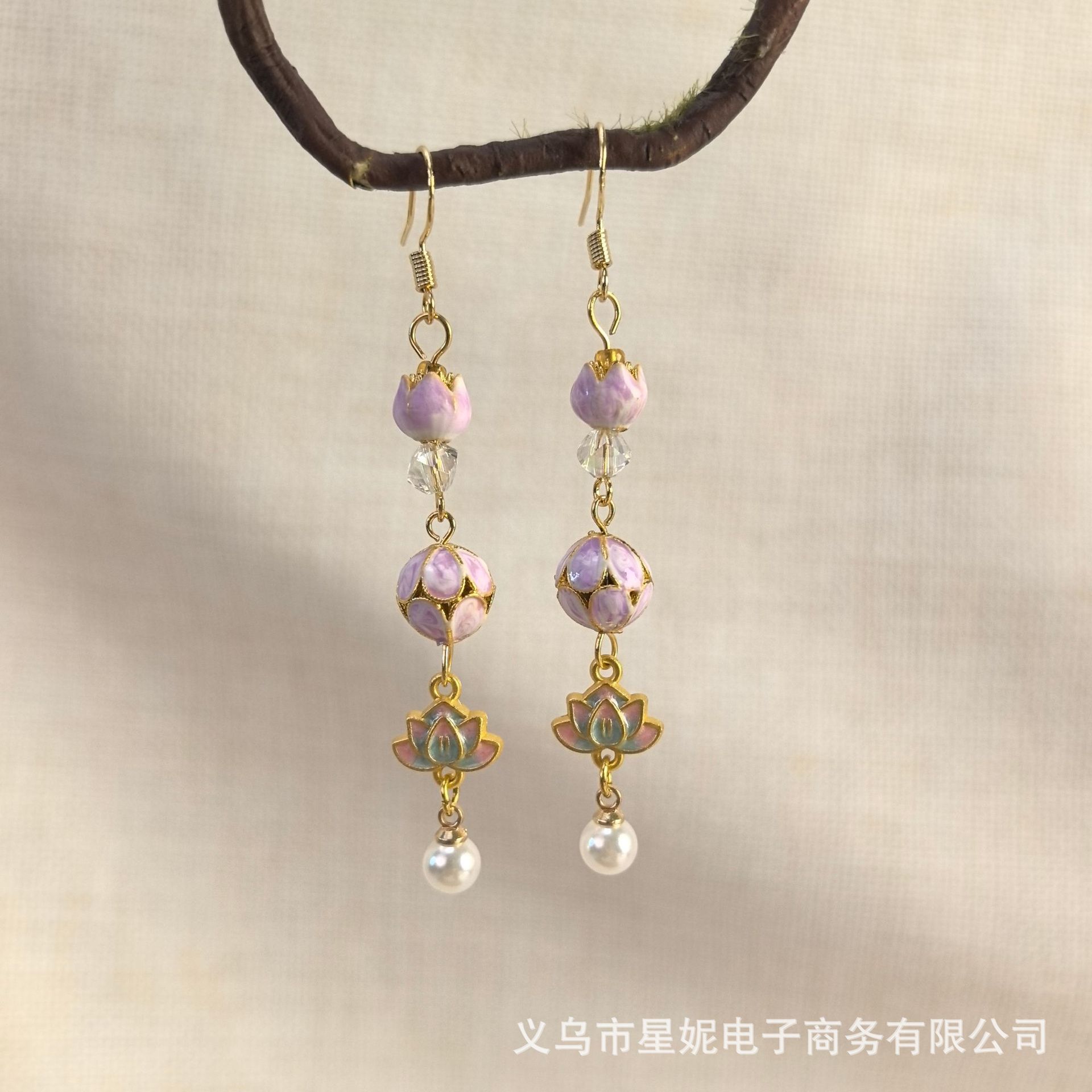 粉色莲花造型锆石耳环耳饰时尚耳饰品批发女款潮流耳环详情11