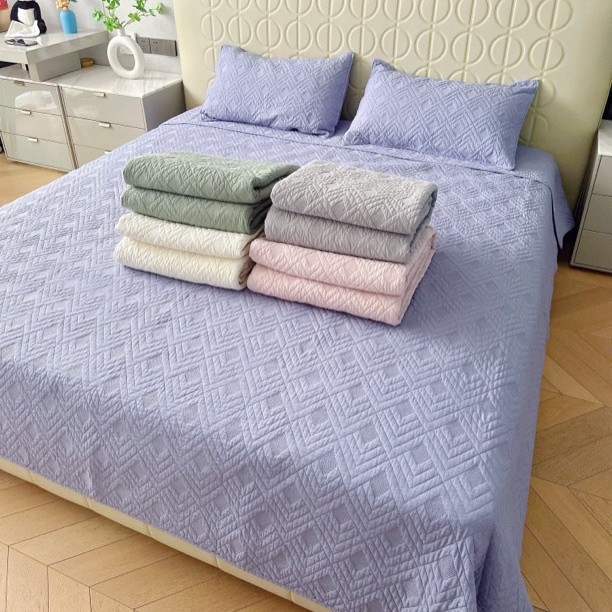 Wholesale of cross-border pure cotton bed covers with increased thickness, all-cotton plain quilted quilts, three-piece tatami sets for export pic 1