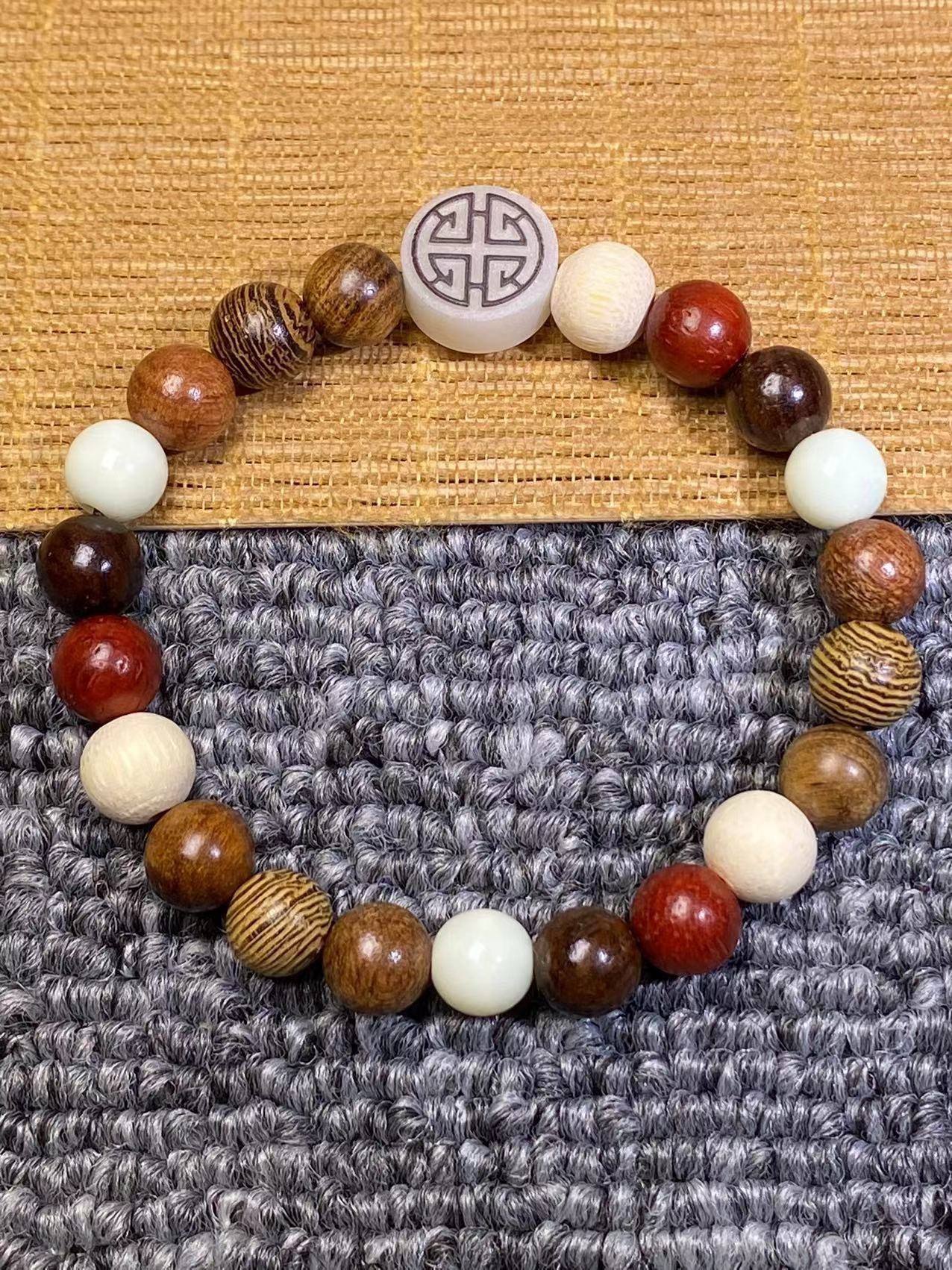 Green sandalwood bamboo Joint Rising Moonstone bracelet Running Ring style for men and women Sandalwood bracelet DIY pic 12