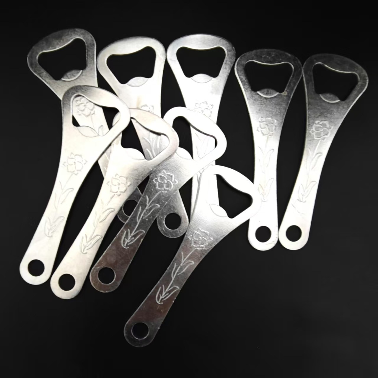 【 Doorway 】110 Wine opener 50 per bundle 1500 per piece 110 Wine opener Large Bottle opener Metal rose Beer screwdriver New style 1 yuan supply source wholesale from street stalls pic 4