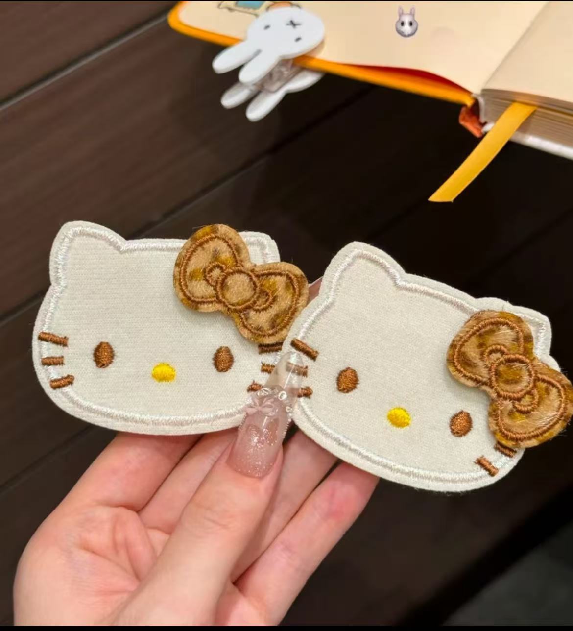 超可爱KT脑袋大号魔术贴KT猫发夹碎发神器甜美少女心无痕刘海贴详情4