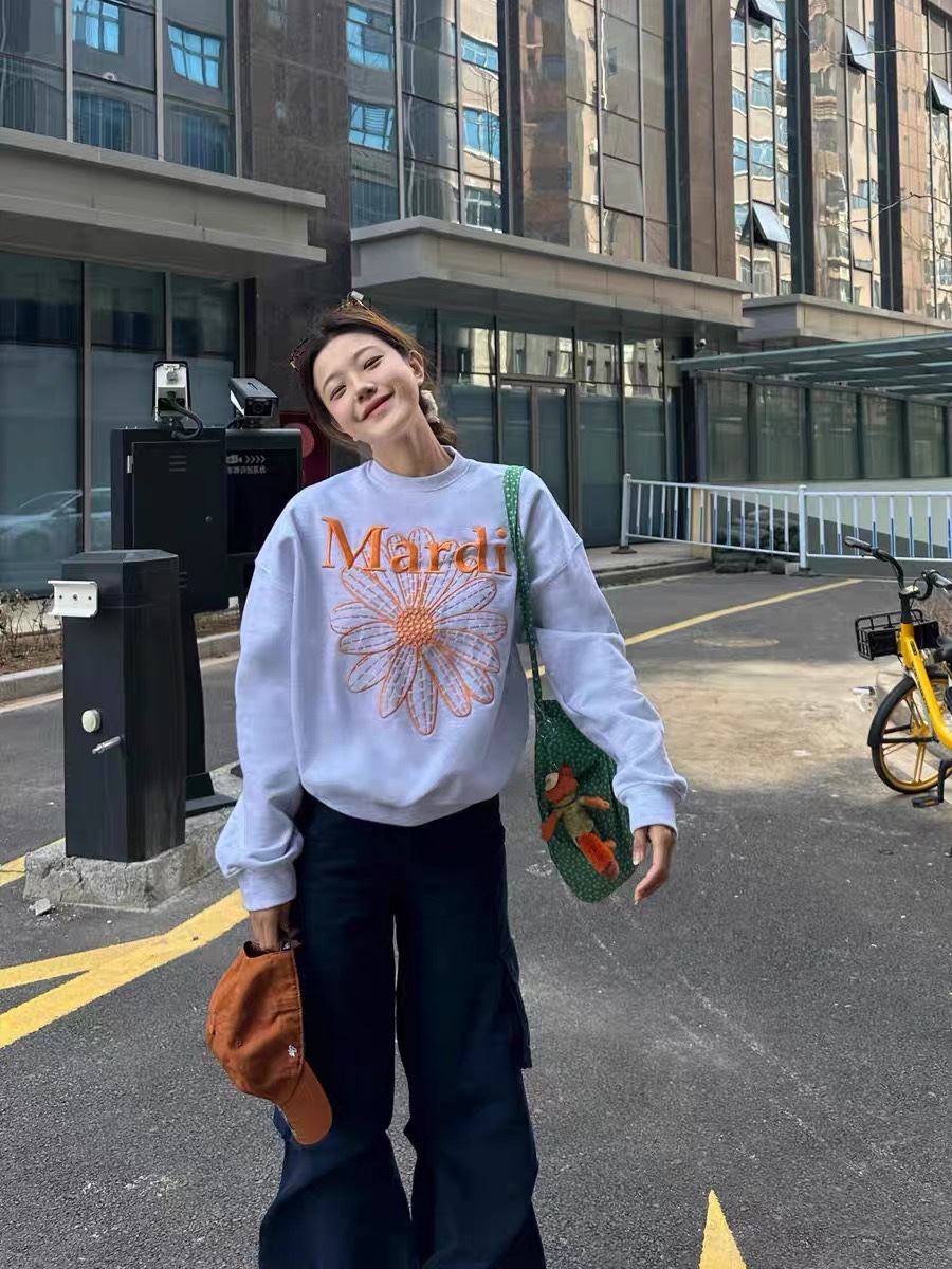 现货韩国潮牌Mardi卫衣女小雏菊24新款印花圆领上衣一件代发详情10