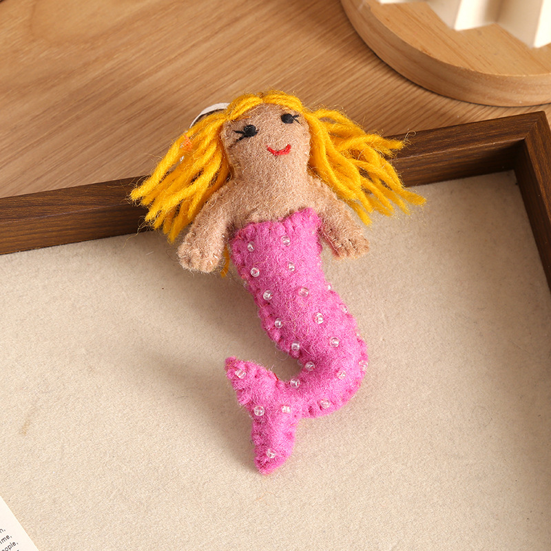 手工羊毛毡挂件美人鱼包挂可爱包包挂件毛绒公仔玩偶书包挂饰批发详情9