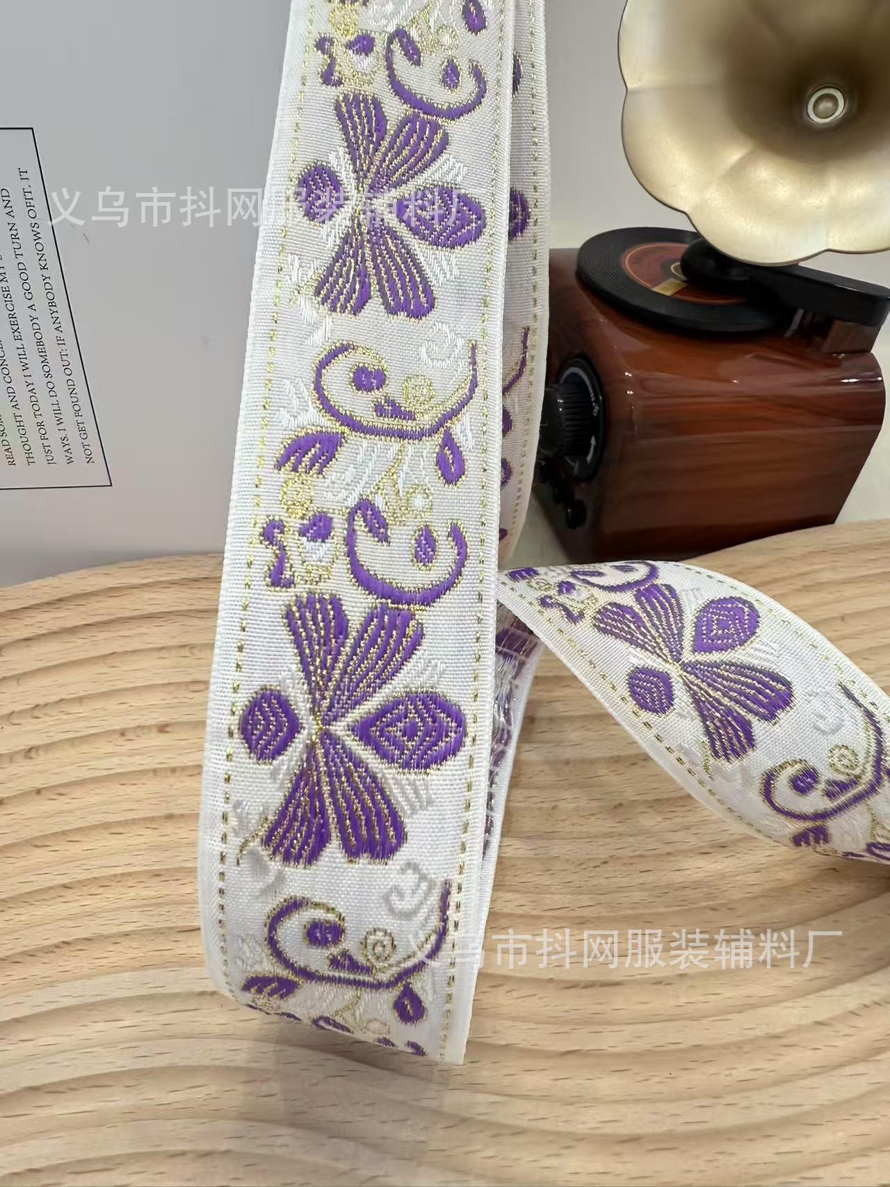 3.5-4cm白底金丝民族风织带手工diy蝴蝶结织带演出服装辅料批发详情9