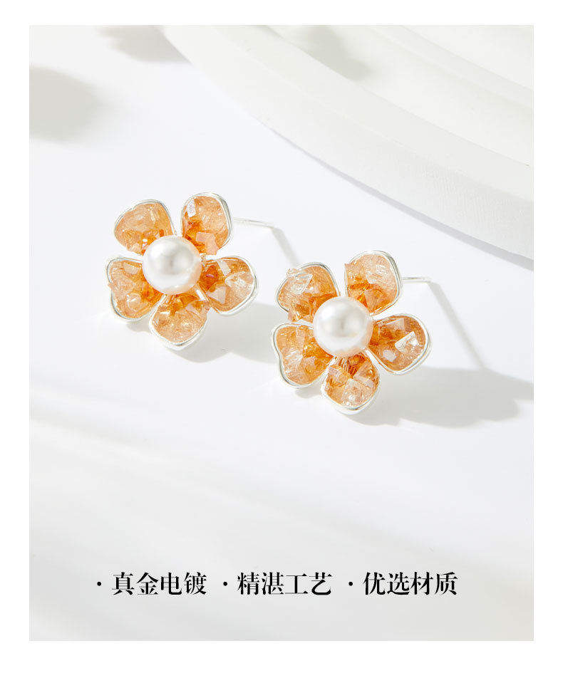 Niche, fresh, ice-transparent crystal flower stud earrings with a light luxury and high-end feel, copper alloy s925 silver needle fashionable and versatile earrings pic 7