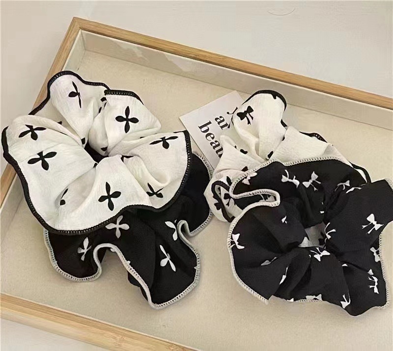 【 Zone 1-11 】 No. 207, black and white fringed hair band, 100 yuan per bundle, Goddess style, Korean style, sweet and elegant, bow pleated edge, large intestine circle, French cross hair band, 1 yuan or 2 yuan pic 2