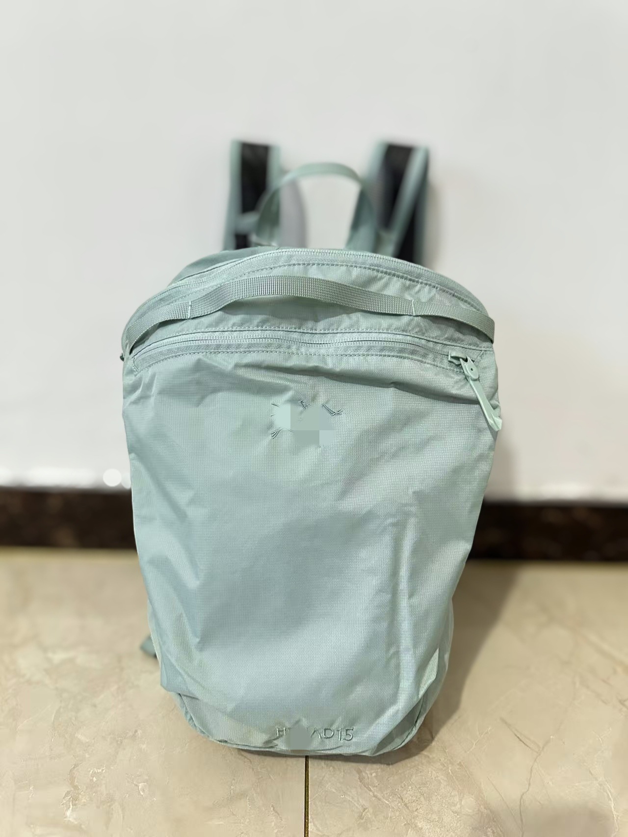 The chicken skeleton backpack heliad15L is a lightweight outdoor hiking backpack for both men and women, and a portable waterproof bag for casual hiking pic 5