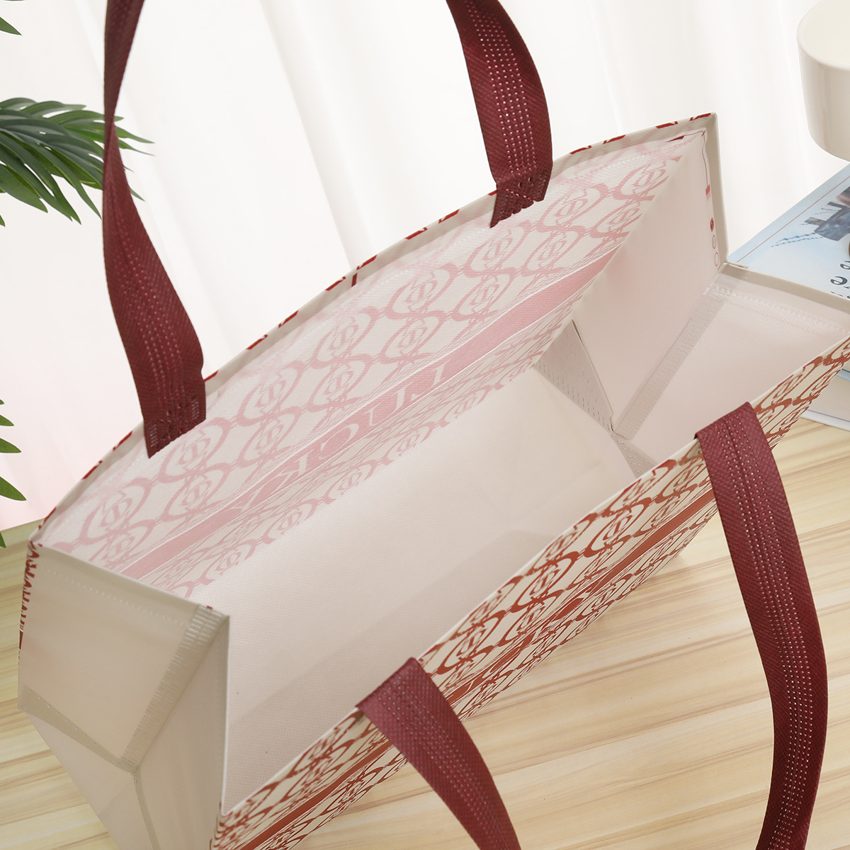 现货无纺布袋覆膜彩印横版服装购物手提袋 立体设计折叠便携广告礼品袋环保耐用详情12