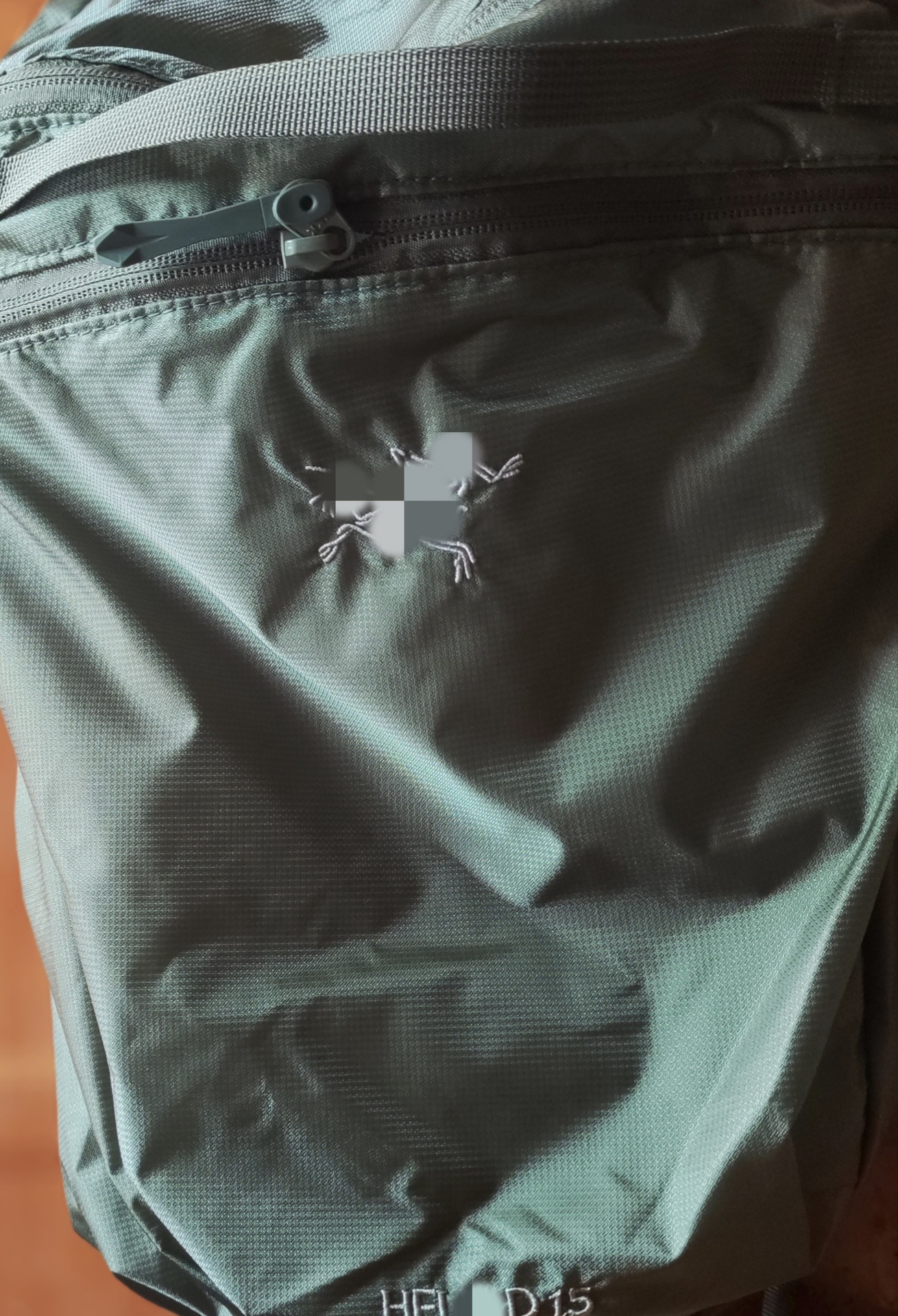 The chicken skeleton backpack heliad15L is a lightweight outdoor hiking backpack for both men and women, and a portable waterproof bag for casual hiking pic 16