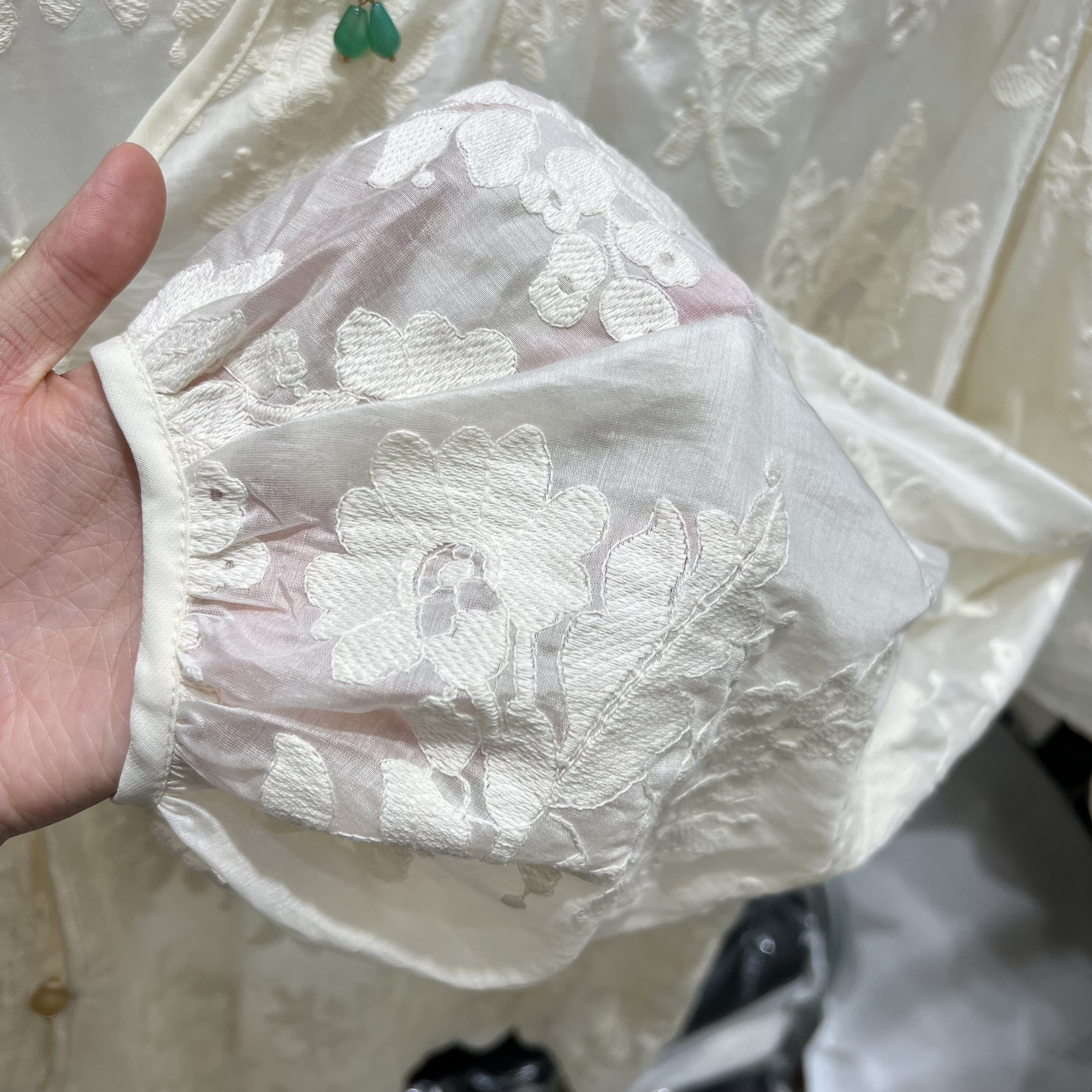 Korean version 2024 Spring New retro button-down chiffon shirt for women, new Chinese-style, high-end lace shirt top pic 12