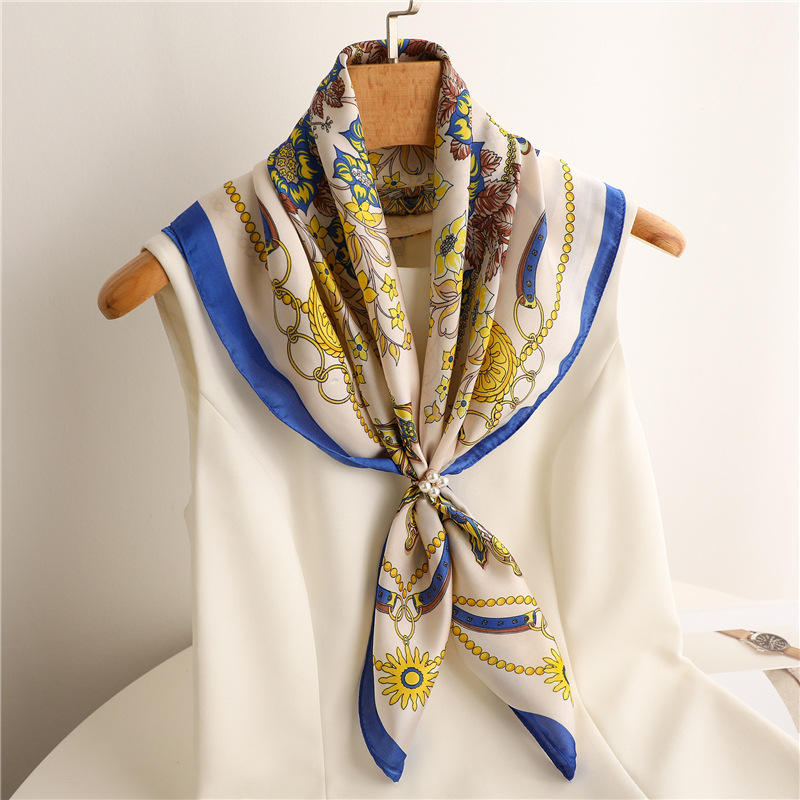 A 70cm small square scarf with Chinese trend printed patterns for women, fashionable clothing matching. The small silk scarf is an elegant autumn and winter scarf with flowers pic 1