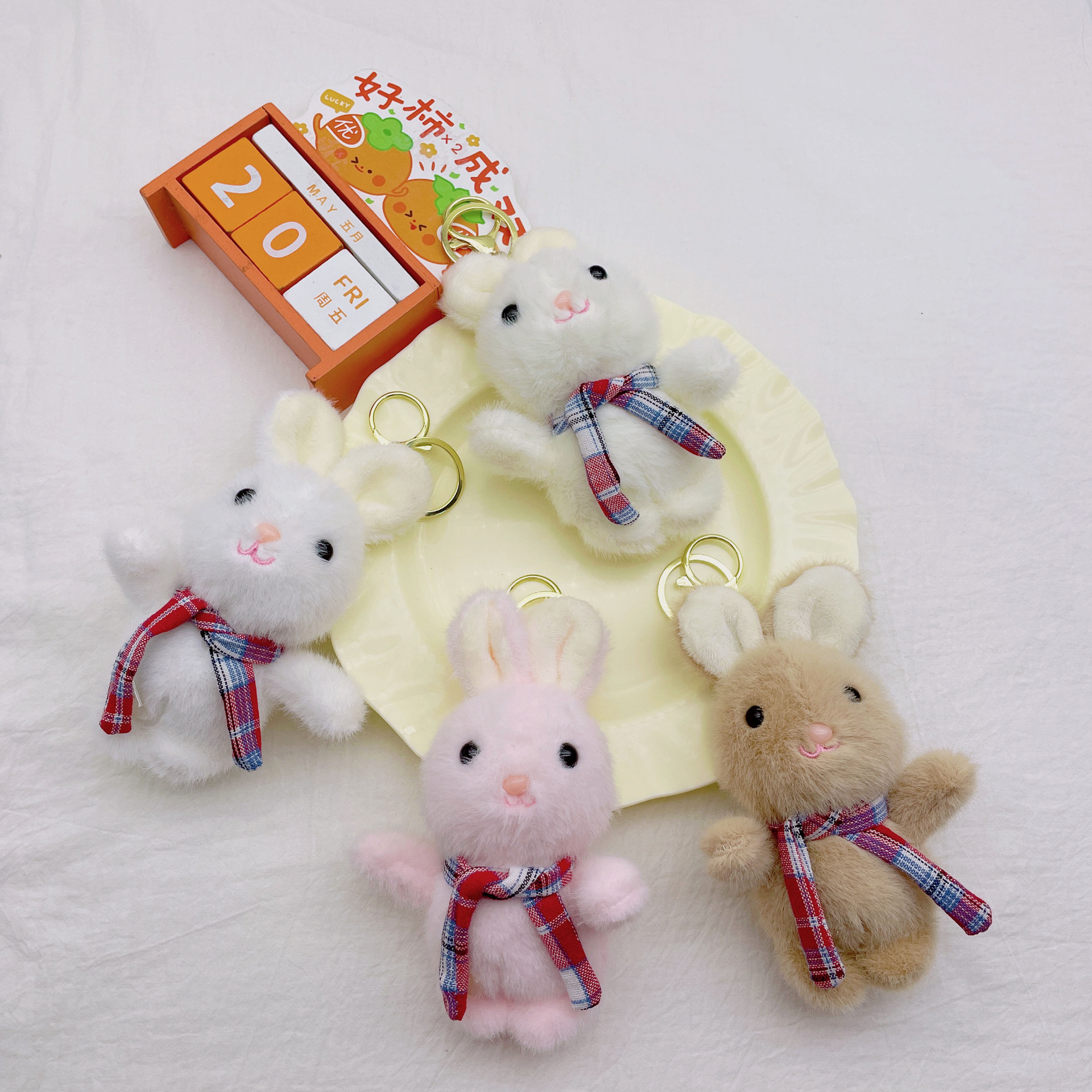 Wholesale of creative scarves, little rabbit figurines, claw machine dolls, small pendants, cute plush toys, keychains and small gifts pic 8