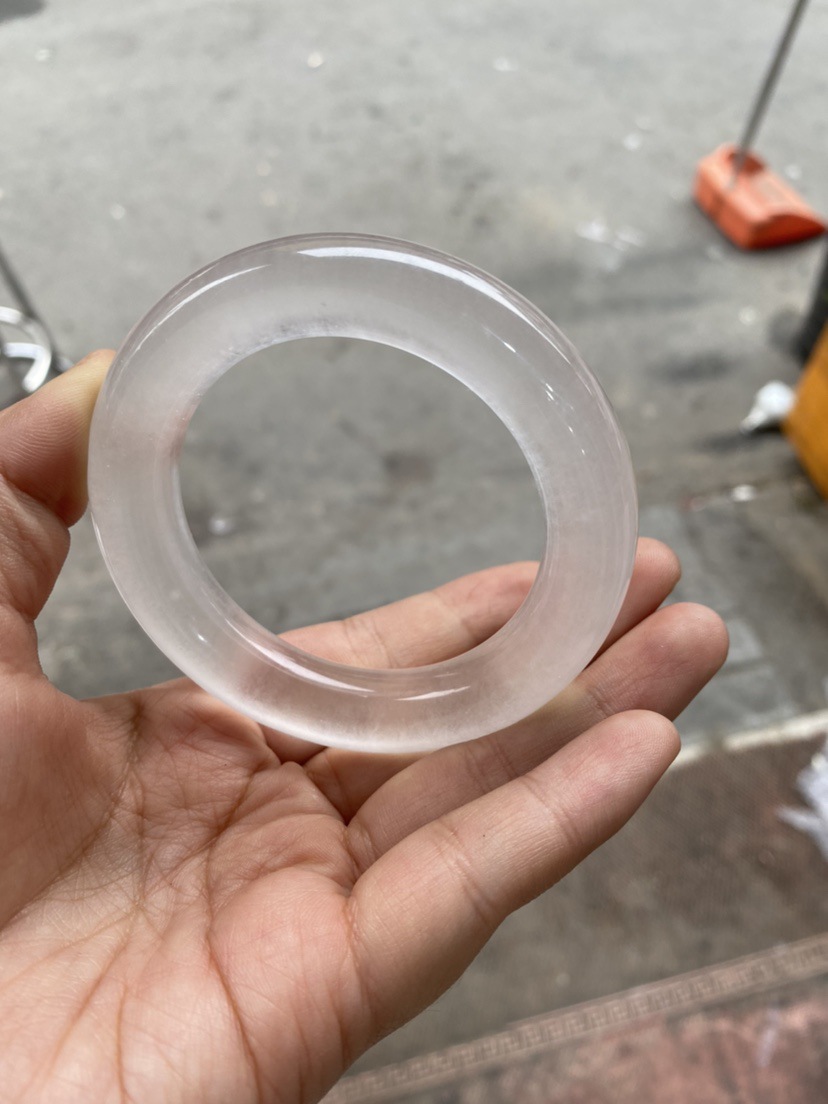 厂家批发新坑翡翠冰种手镯水沫玉白月光玉镯完美冰透石英岩玉手镯详情8