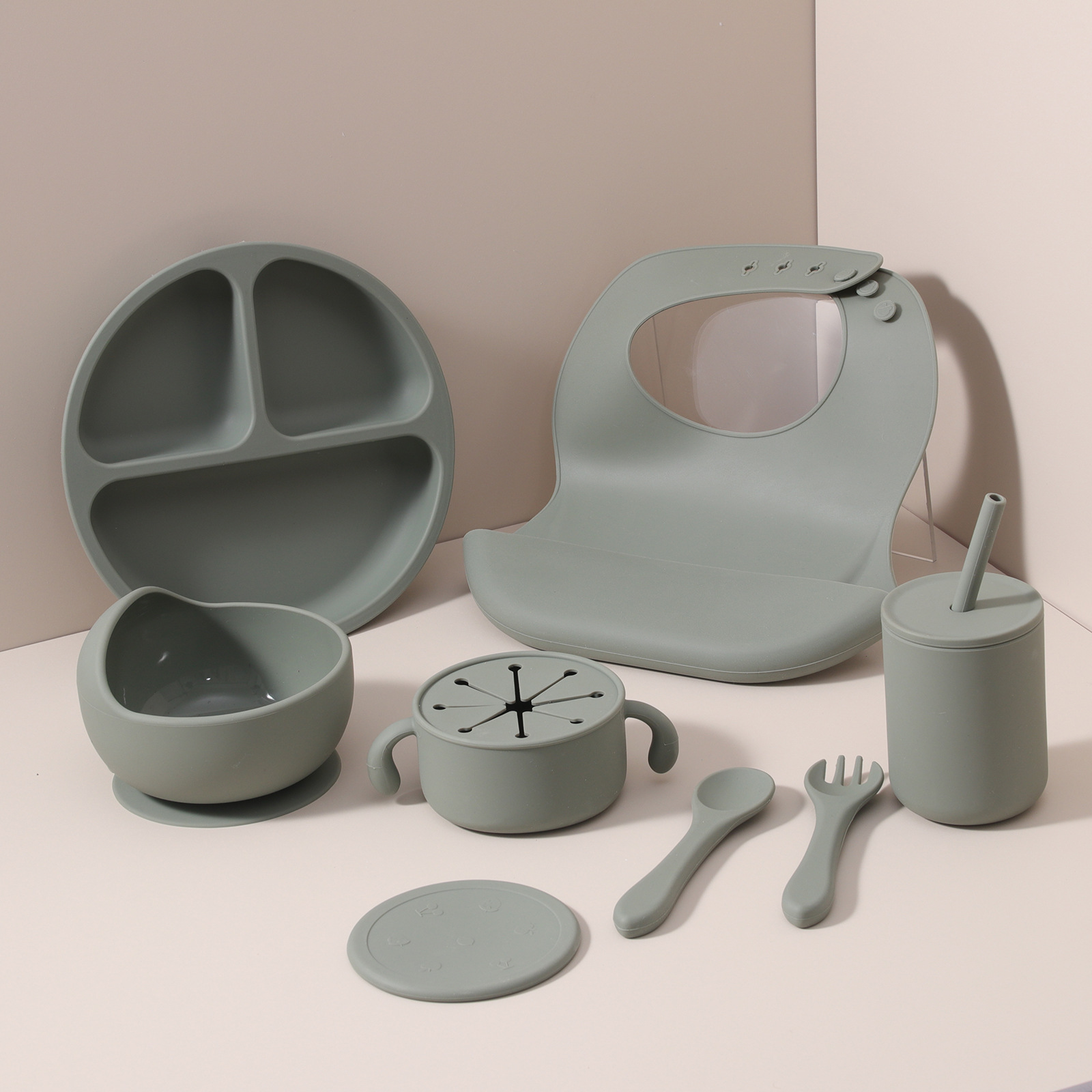跨境爆款儿童硅胶餐盘套装 婴儿喂养辅食吸盘碗 围兜学饮杯 喂养餐具 安全无毒易清洗详情5