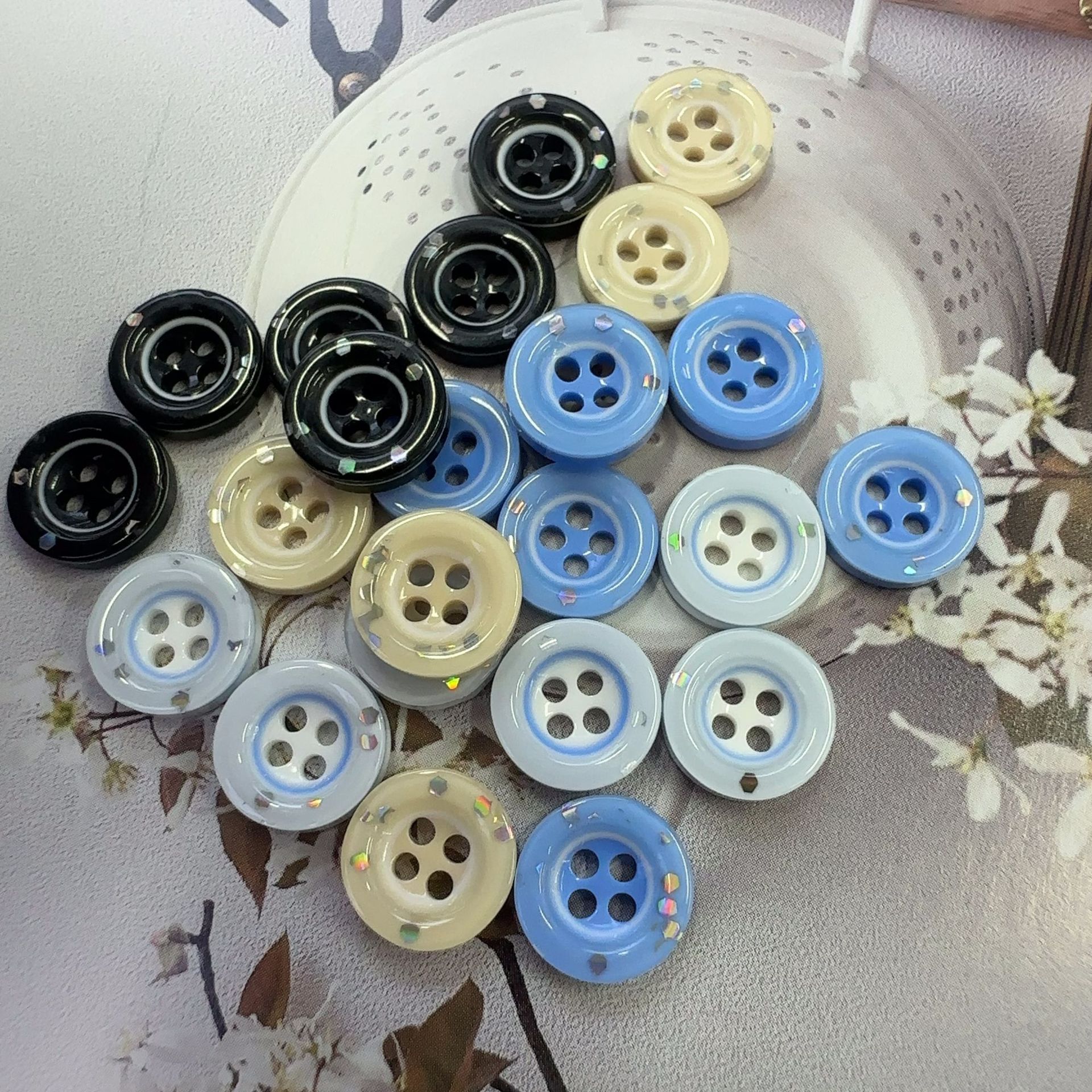 Junkai Four-Eye baby Blue frame Fine Flash cute button sewing baby clothes diy Hair band bracelet Pendant button pic 7