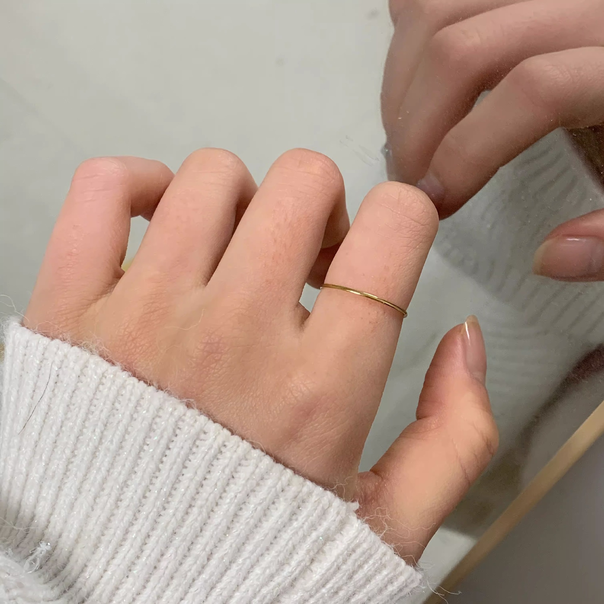 小众设计钛钢戒指 光面简约款轻奢食指环 0.5mm极细叠戴素圈戒指女 时尚潮流首饰品详情3