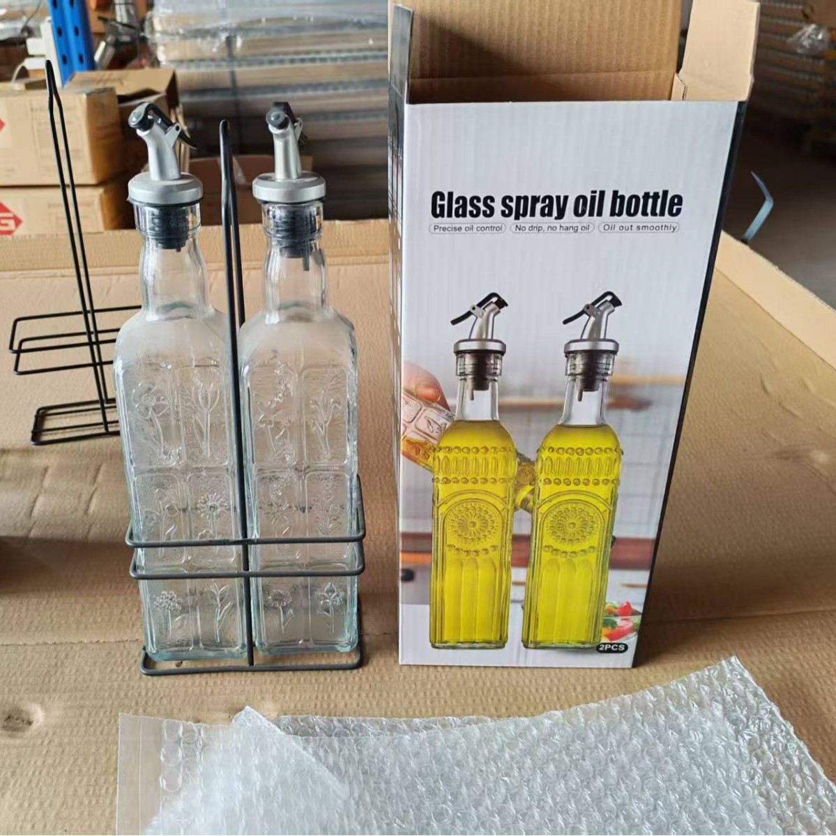 方形玻璃油瓶防漏大号厨房醋壶酱油瓶醋瓶料酒瓶喷油瓶套装带铁架详情14