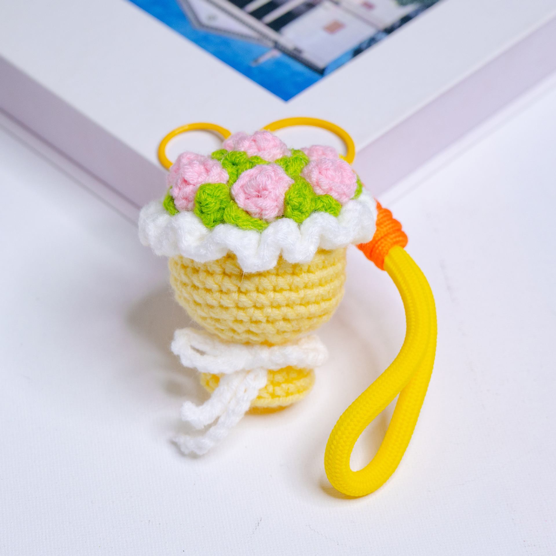 手工毛线编织迷你花束手捧花 挂件钩织钥匙扣链包包挂件挂饰详情9