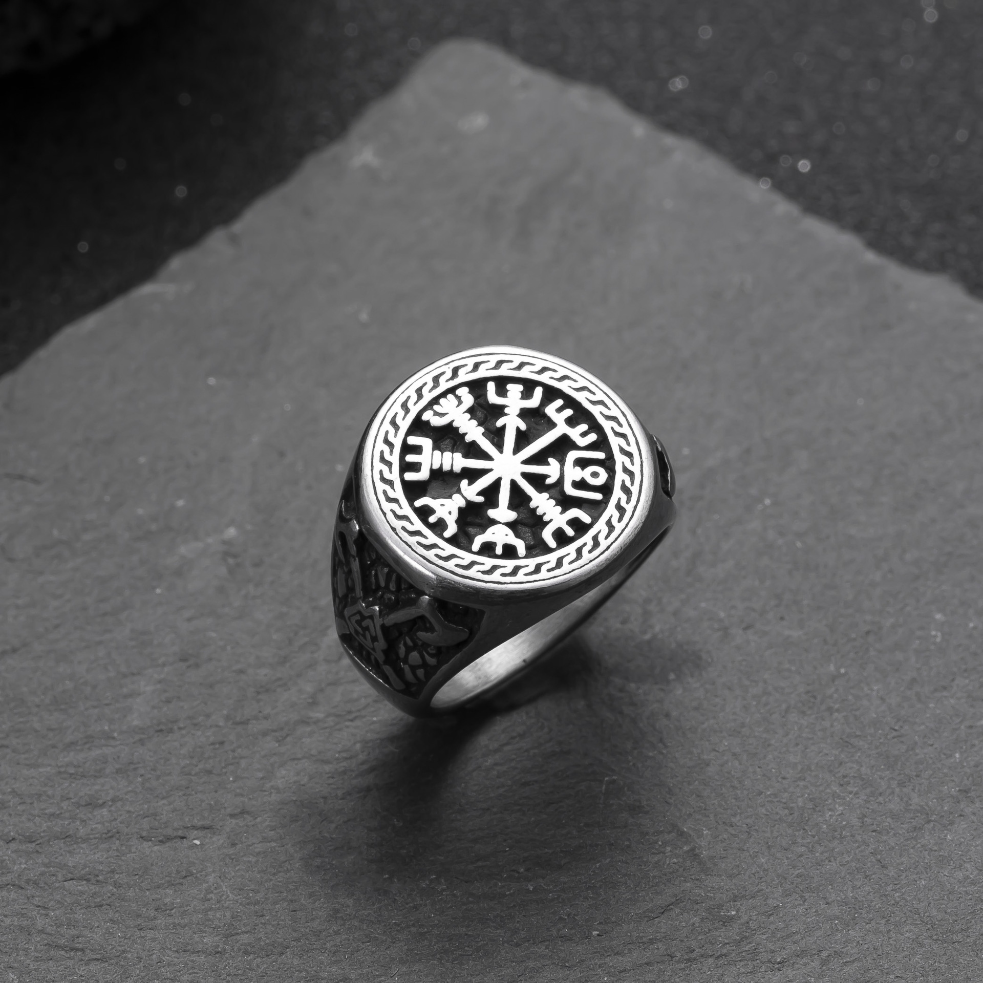 欧美跨境不锈钢戒指铸造十字架男士戒指嘻哈复古钛钢饰品批发厂家详情18