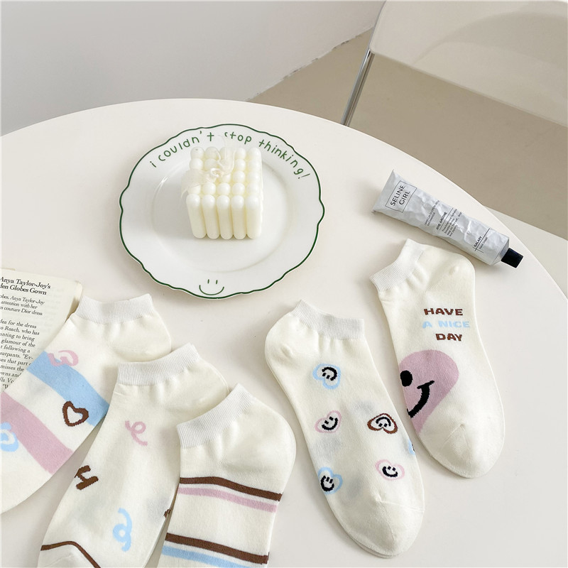 袜子女 夏季薄款女船袜ins潮日系卡通可爱笑脸字母女短袜现货批发详情5