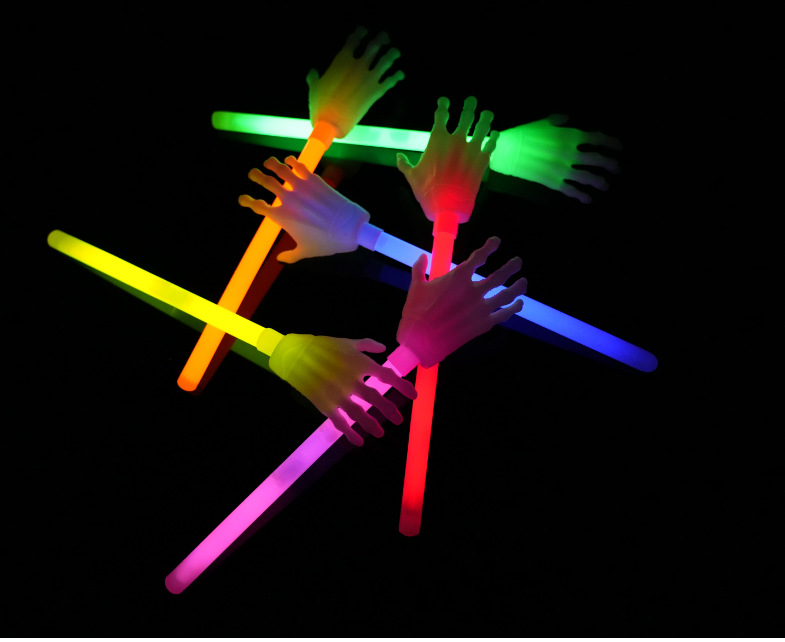 万圣节荧光鬼手 夜光鬼手万圣节道具 酒吧化妆舞会用品节日批发详情6