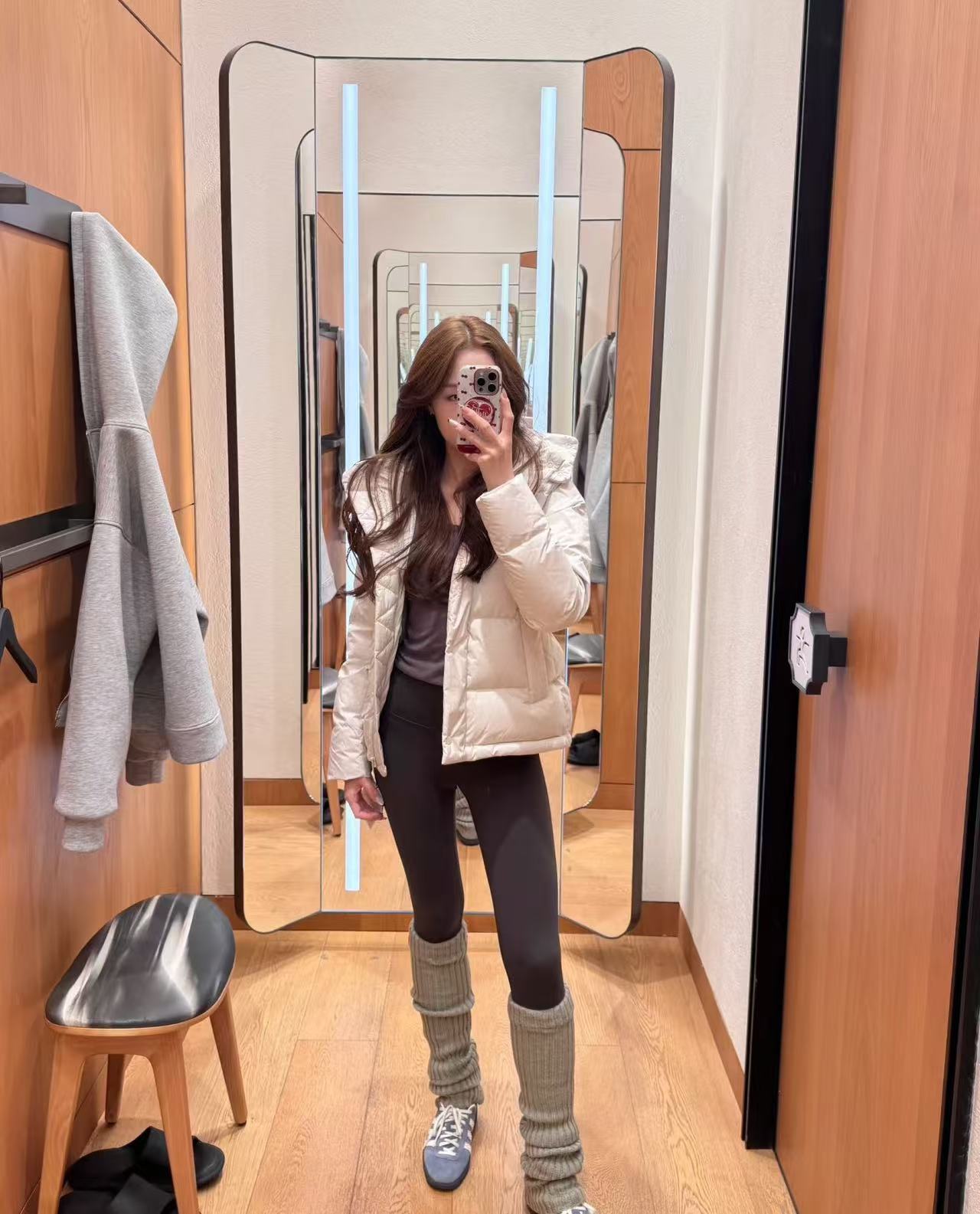 lulu同款泡芙五格杜邦三防可溯源90白鸭绒羽绒服女短款防寒面包服详情13