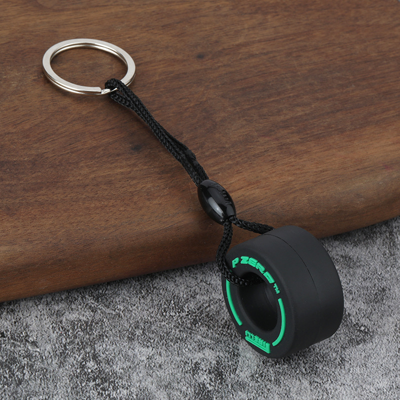 外贸款PVC软胶轮胎钥匙扣小车装饰汽车配件礼品厂家小礼 品批发详情6