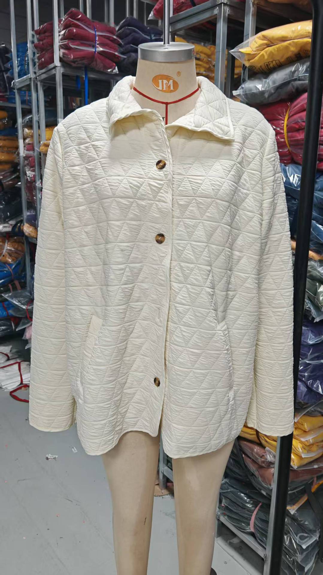 Cross-border cross-border foreign trade wholesale 2025 autumn/Winter new style European and American style quilted thread decorated simple solid color round neck loose cotton-padded jacket pic 2