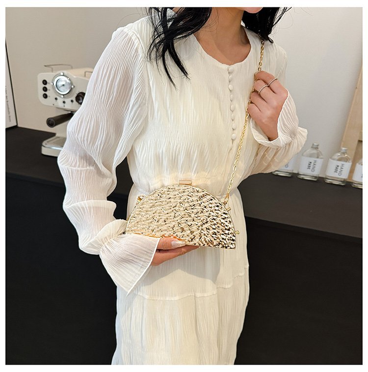 晚宴包金属2024夏季新款盒子女包链条单肩斜挎包褶皱跨镜女手机包详情126