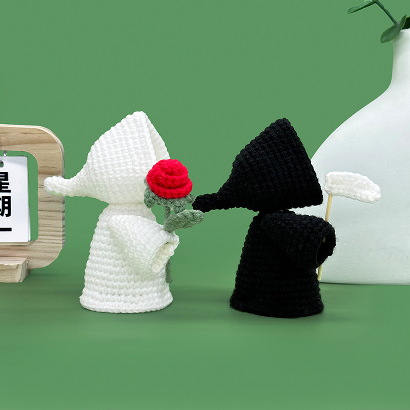 Wholesale and customization of white ghost-shaped crocheted dolls, plush toys and trendy toys pic 17