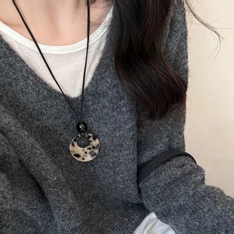 冷淡风时尚长款U形毛衣链女黑色项链小众高级感百搭韩版项链配饰详情4