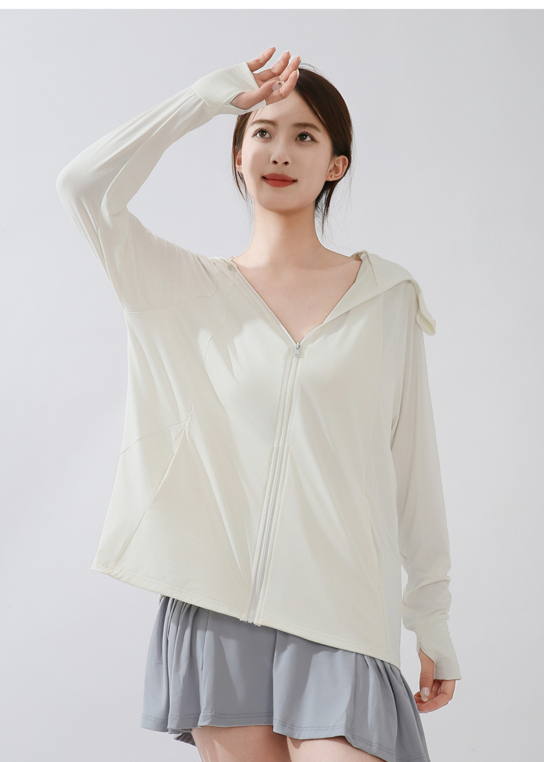 This is the same style of summer outdoor sun-protective clothing for both men and women. It is a loose and large-sized sun-protective garment with ice silk pic 40
