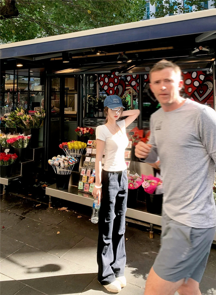 2025新款女式紧身T恤 大U领低领设计 显瘦百搭夏季短款上衣 小个子女生专享 短袖T恤打底衫详情4