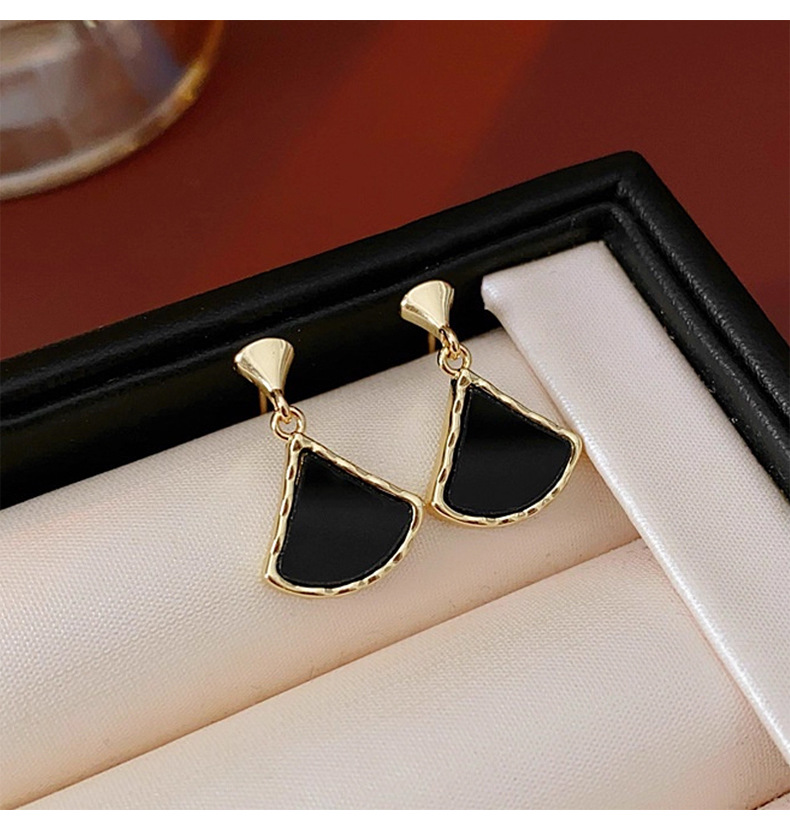 S925银针耳钉女黑色扇形耳环冷淡风小众设计韩国气质耳饰轻奢风详情29