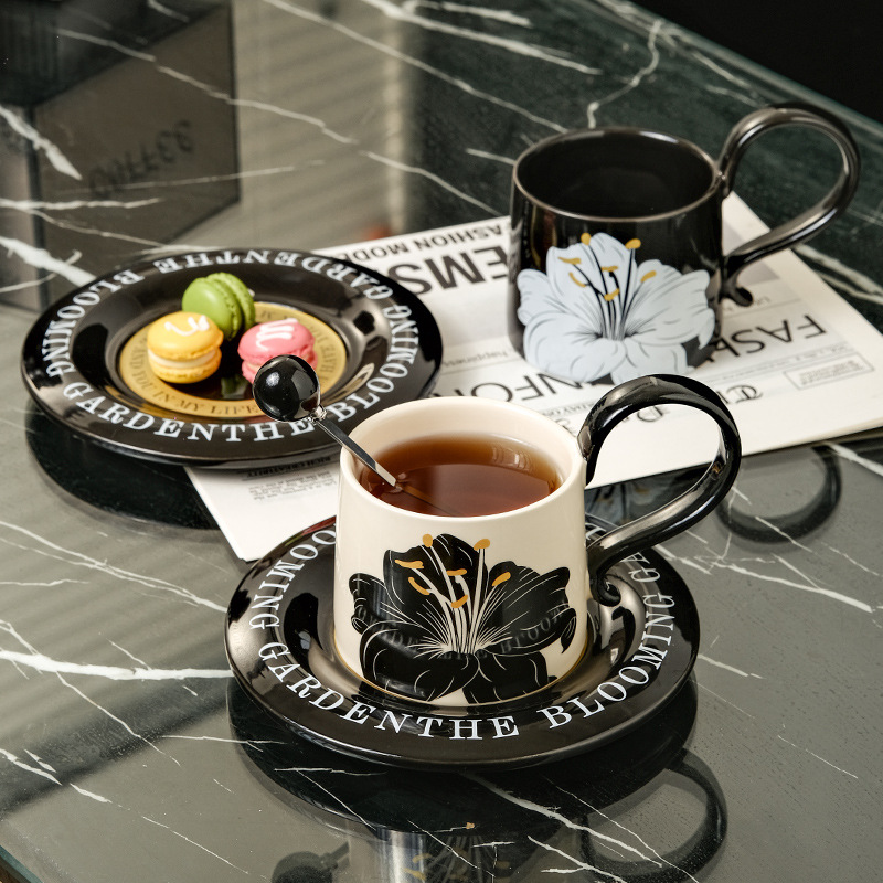 Retro-style ceramic coffee cups and saucers with a light luxury and high-end feel, afternoon tea coffee cups, home mugs, gift boxes, and souvenirs pic 3