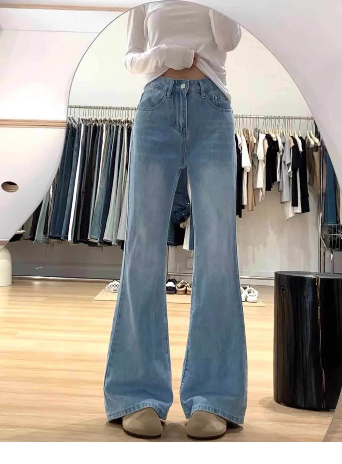 Light-colored, slightly flared jeans for women, a new summer style. Plus-size, slimming, pear-shaped figure, flared hoof-shaped pants pic 8