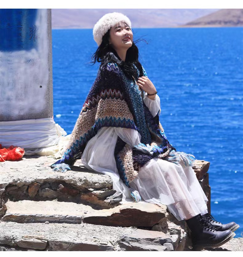 国潮披肩女民族风旅游特色云南大理西藏针织外搭斗篷披风围巾详情9